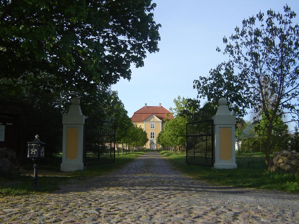 Jagdschloss Quitzin Grimmen Zewnętrze zdjęcie